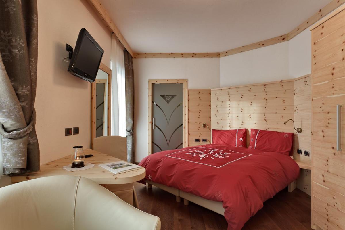 Alpenhotel Panorama Campitello di Fassa Εξωτερικό φωτογραφία