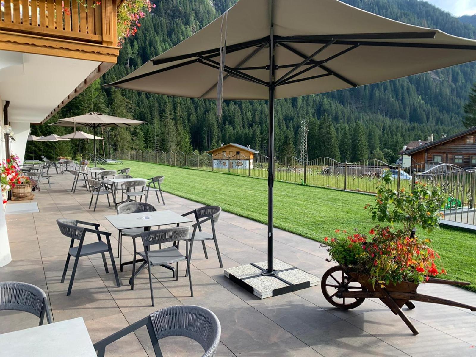 Alpenhotel Panorama Campitello di Fassa Εξωτερικό φωτογραφία