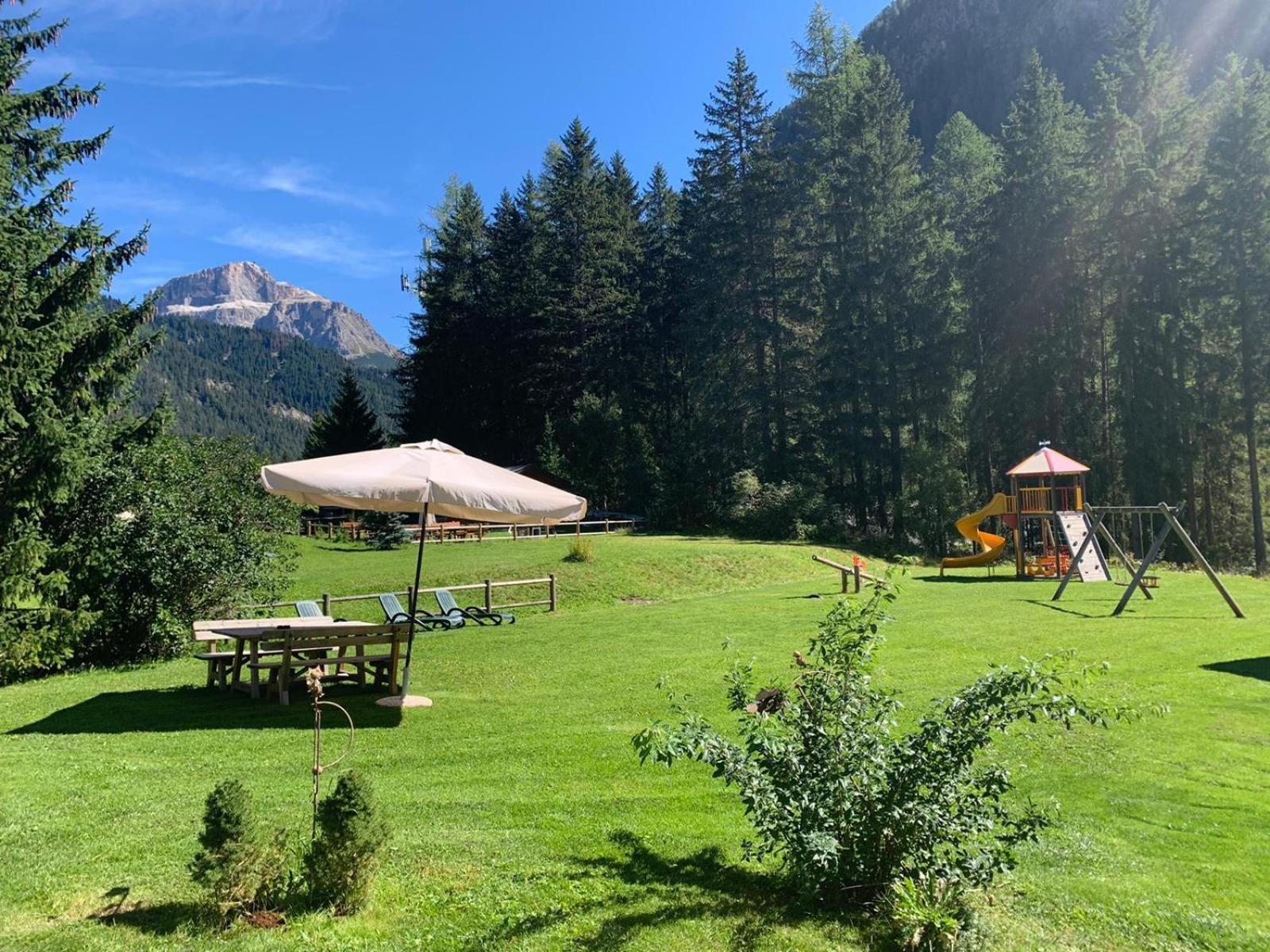 Alpenhotel Panorama Campitello di Fassa Εξωτερικό φωτογραφία